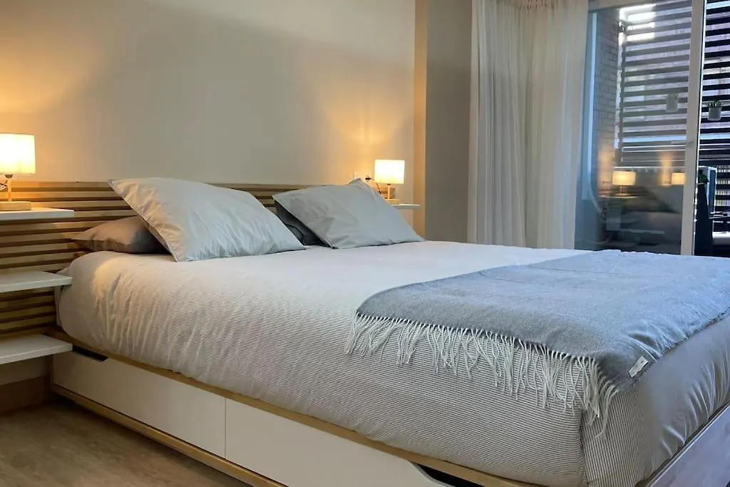 Apartamento En Bilbao Con Garaje 0*,